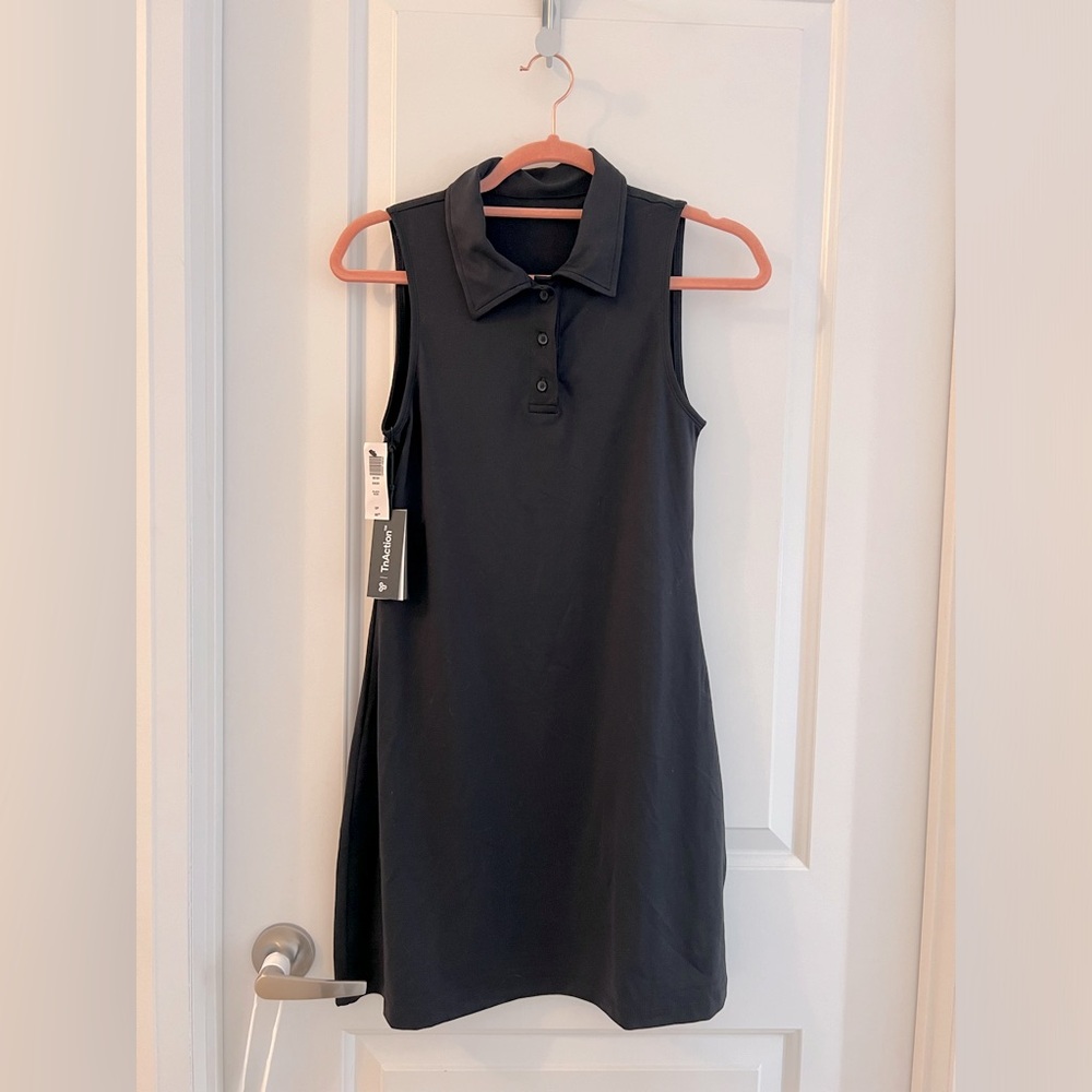BNWT Tna Action dress